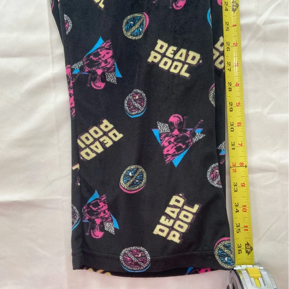 Aeropostale Black Deadpool Graphic Sleepwear Pants Sz M Super Soft Velour Fleece - Picture 5 of 6